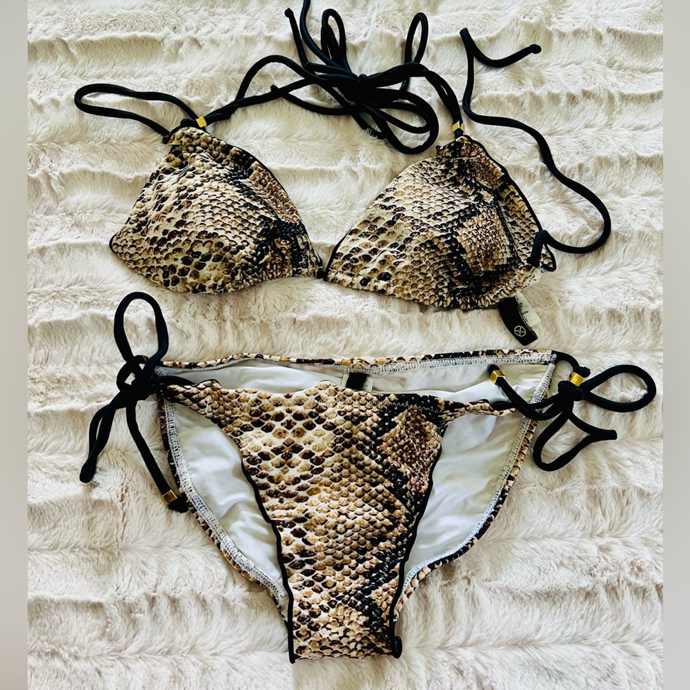 NWOT Vix Paula Hermanny bikini set